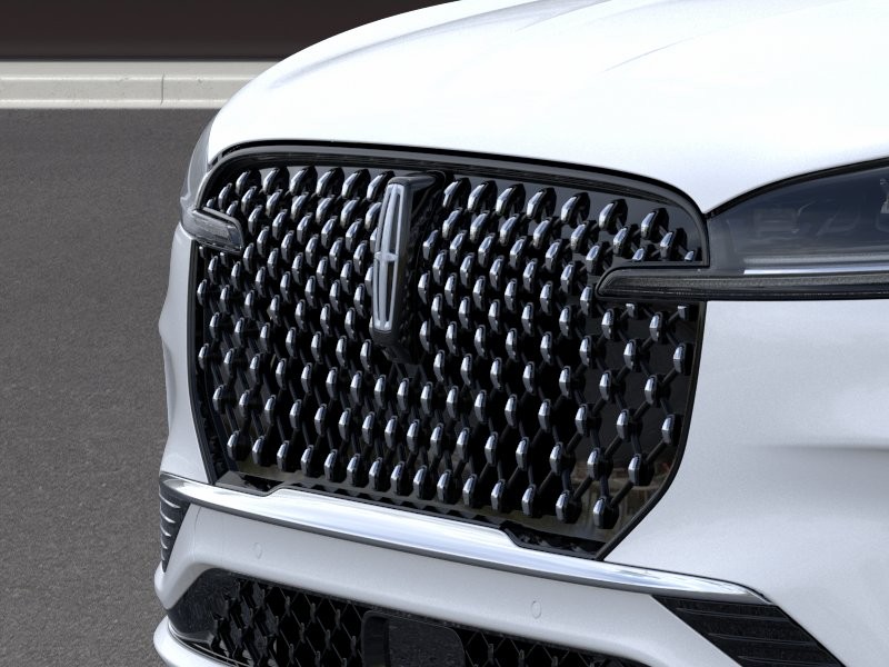 Lincoln Aviator Vehicle Full-screen Gallery Image 18
