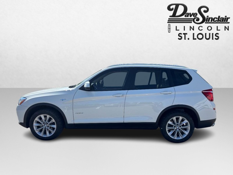 BMW X3 Vehicle Full-screen Gallery Image 06