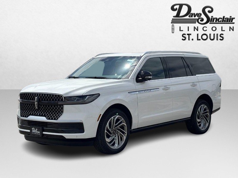 Lincoln Navigator Vehicle Full-screen Gallery Image 07
