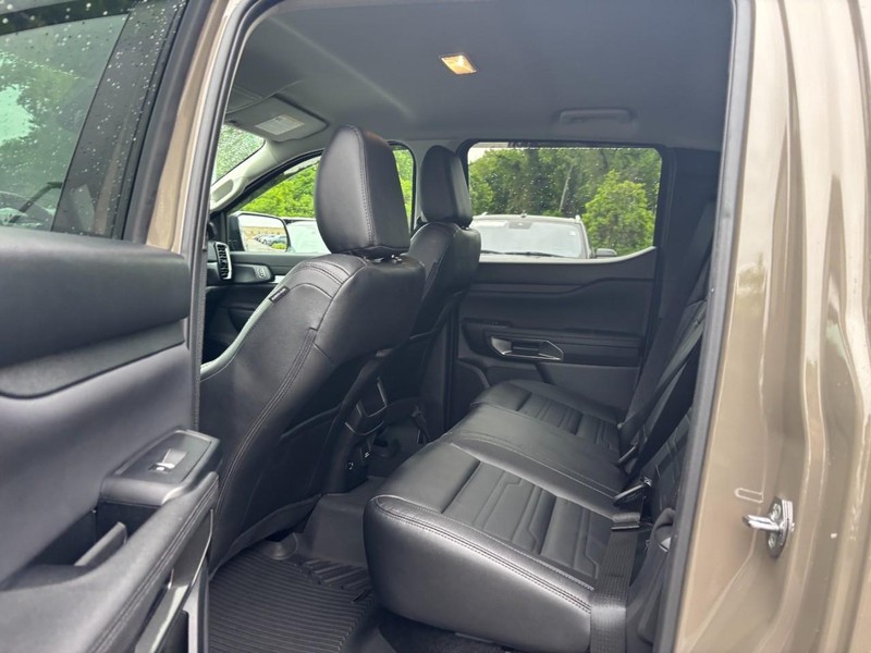 Ford Ranger Vehicle Full-screen Gallery Image 12