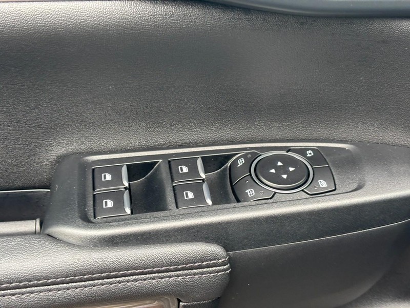 Ford Ranger Vehicle Full-screen Gallery Image 17
