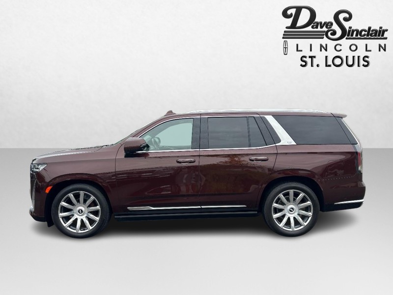 Cadillac Escalade Vehicle Full-screen Gallery Image 06