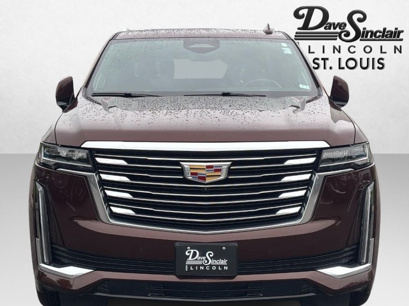 Cadillac Escalade Vehicle Full-screen Gallery Image 08
