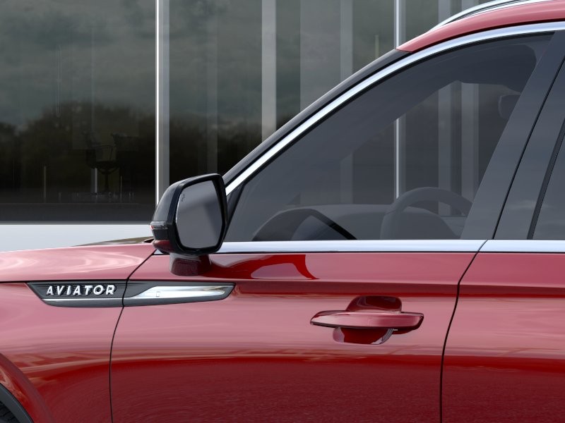 Lincoln Aviator Vehicle Full-screen Gallery Image 21