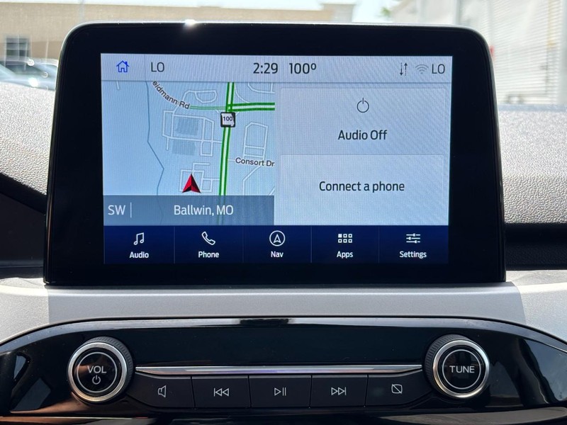 Ford Escape Vehicle Full-screen Gallery Image 21