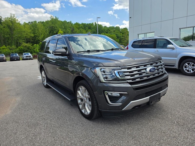 Ford Expedition Vehicle Full-screen Gallery Image 04