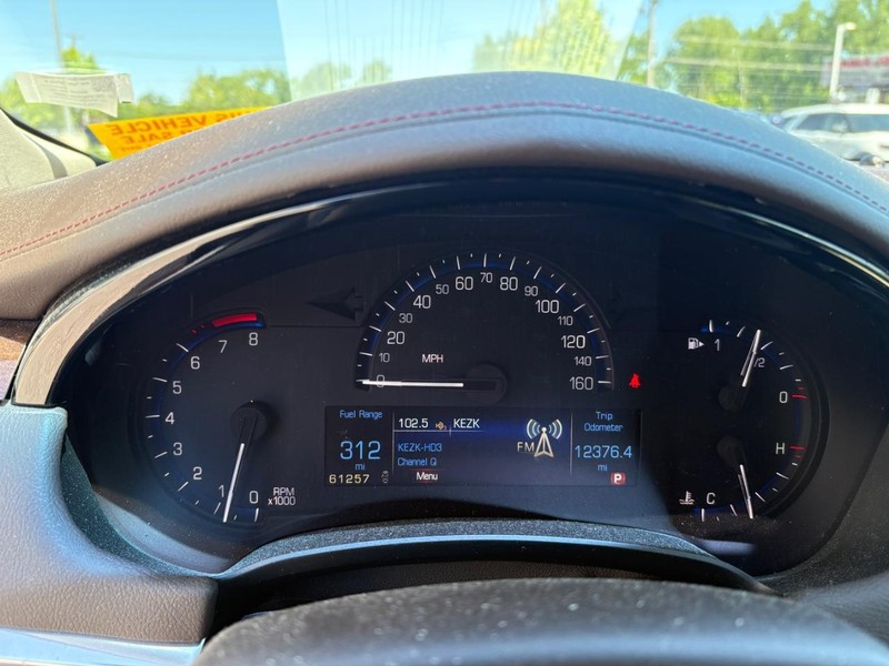 Cadillac XTS Vehicle Full-screen Gallery Image 06