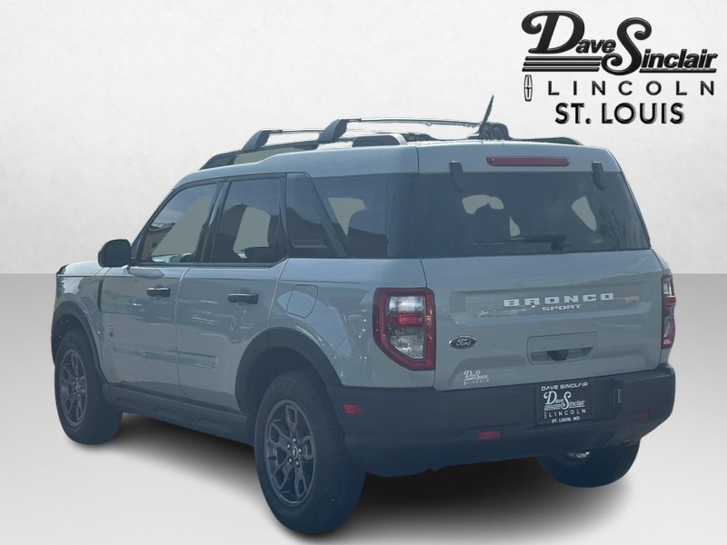 Ford Bronco Sport Vehicle Full-screen Gallery Image 05