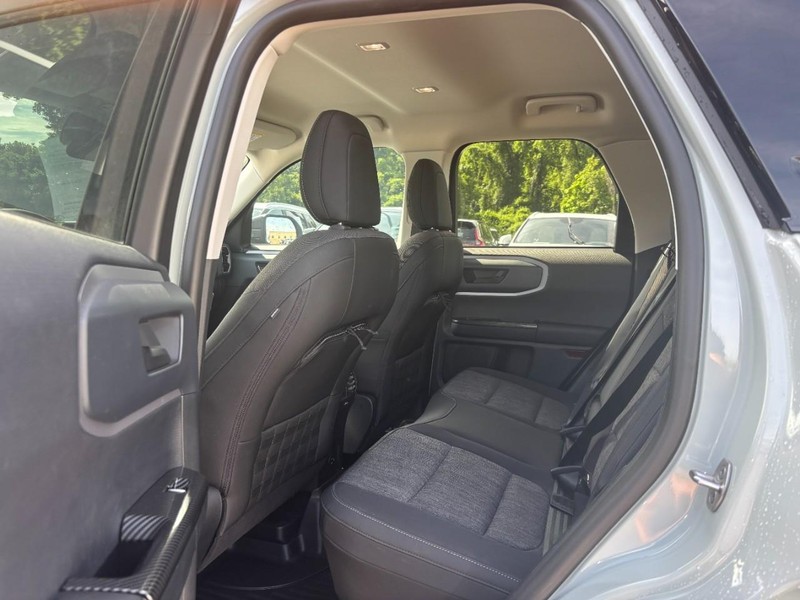 Ford Bronco Sport Vehicle Full-screen Gallery Image 10