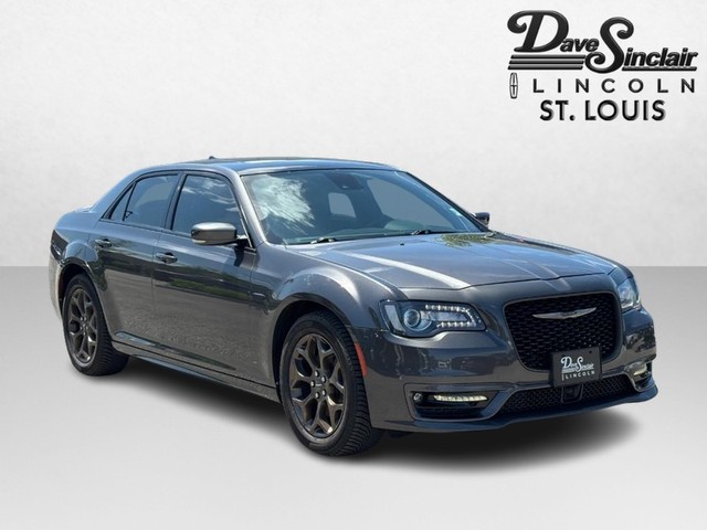 Ballwin MO 2018 Chrysler 300 more details - chrysler 300