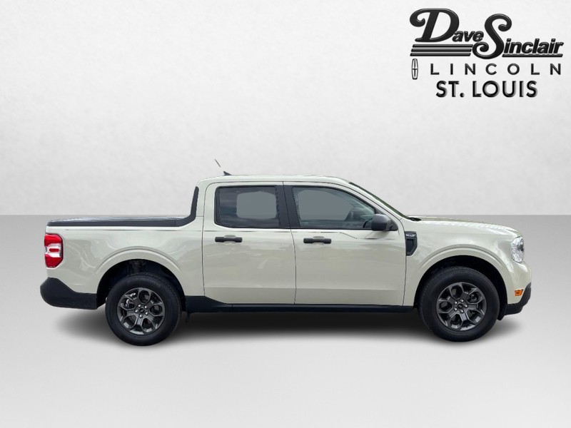 Ford Maverick Vehicle Full-screen Gallery Image 02
