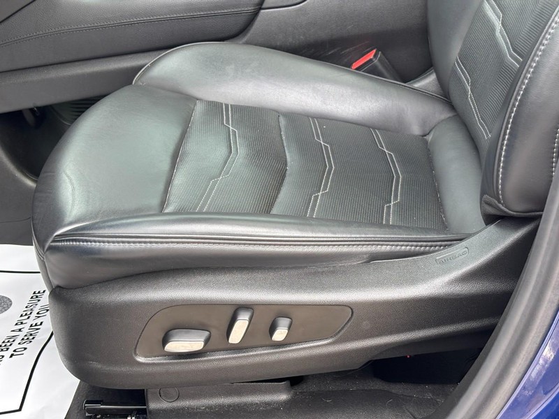 Cadillac XT6 Vehicle Full-screen Gallery Image 17