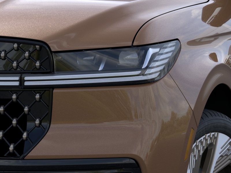 Lincoln Navigator Vehicle Full-screen Gallery Image 19