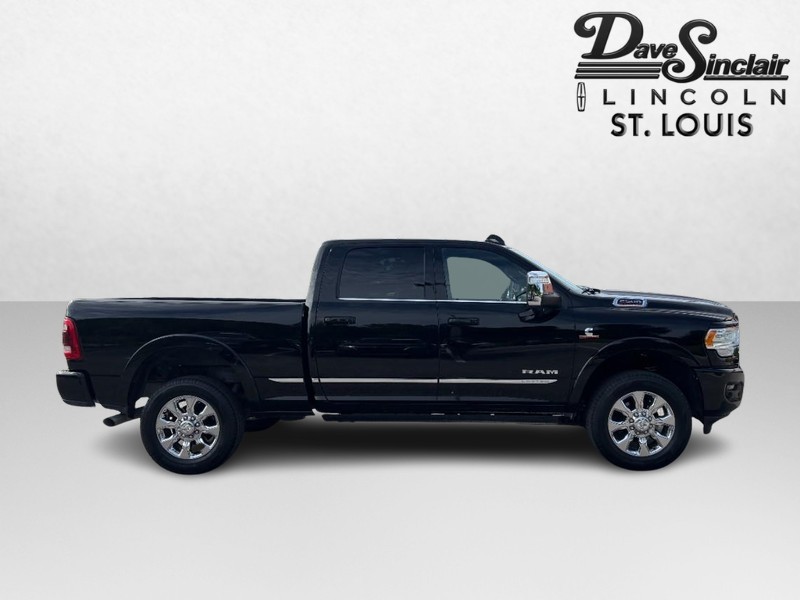 Ram 2500 Vehicle Full-screen Gallery Image 02