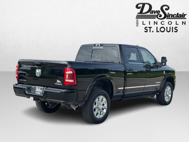 Ram 2500 Vehicle Full-screen Gallery Image 03