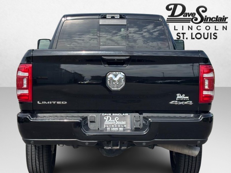 Ram 2500 Vehicle Full-screen Gallery Image 04