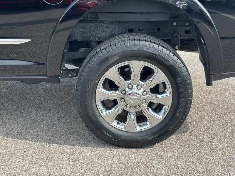 Ram 2500 Vehicle Full-screen Gallery Image 11