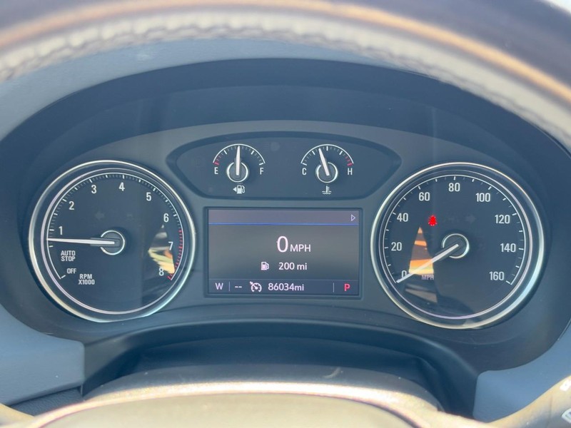 Buick Enclave Vehicle Full-screen Gallery Image 20