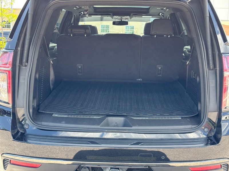 Chevrolet Tahoe Vehicle Full-screen Gallery Image 10