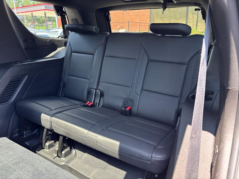 Chevrolet Tahoe Vehicle Full-screen Gallery Image 12