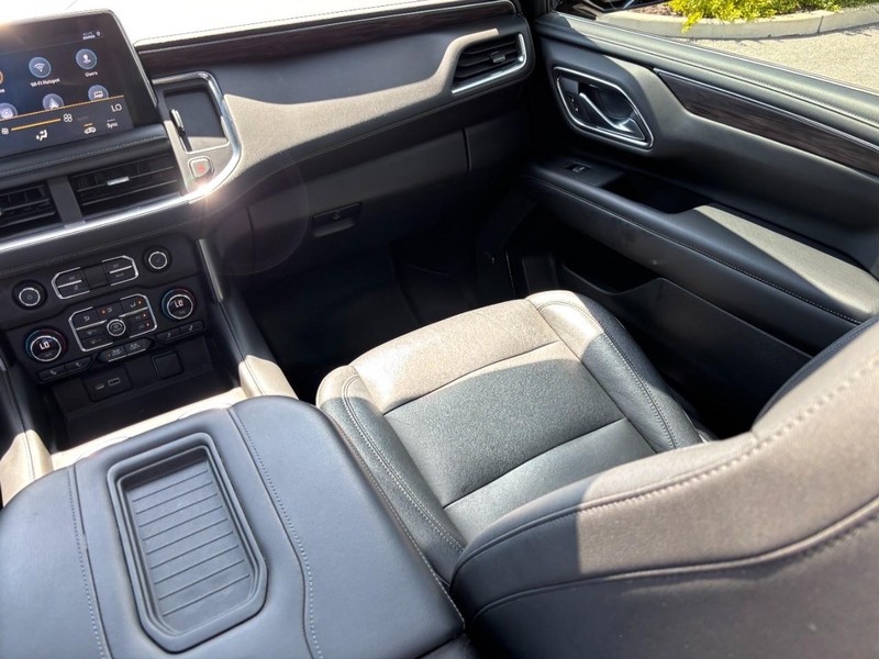 Chevrolet Tahoe Vehicle Full-screen Gallery Image 16