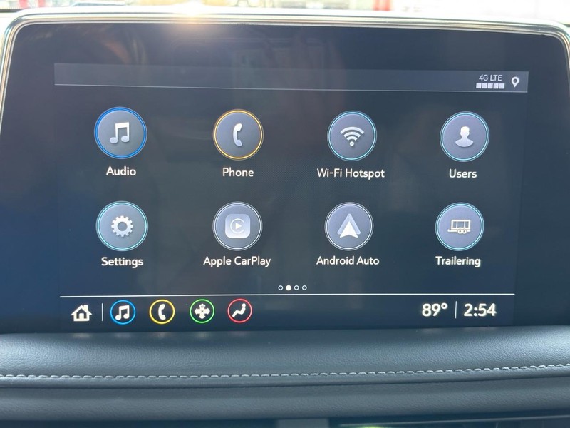 Chevrolet Tahoe Vehicle Full-screen Gallery Image 21