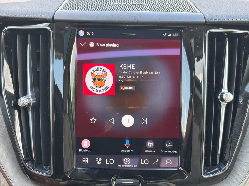 Volvo XC60 Vehicle Full-screen Gallery Image 19