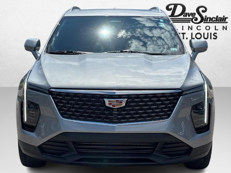 Cadillac XT4 Vehicle Full-screen Gallery Image 09