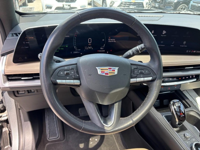 Cadillac XT4 Vehicle Full-screen Gallery Image 18