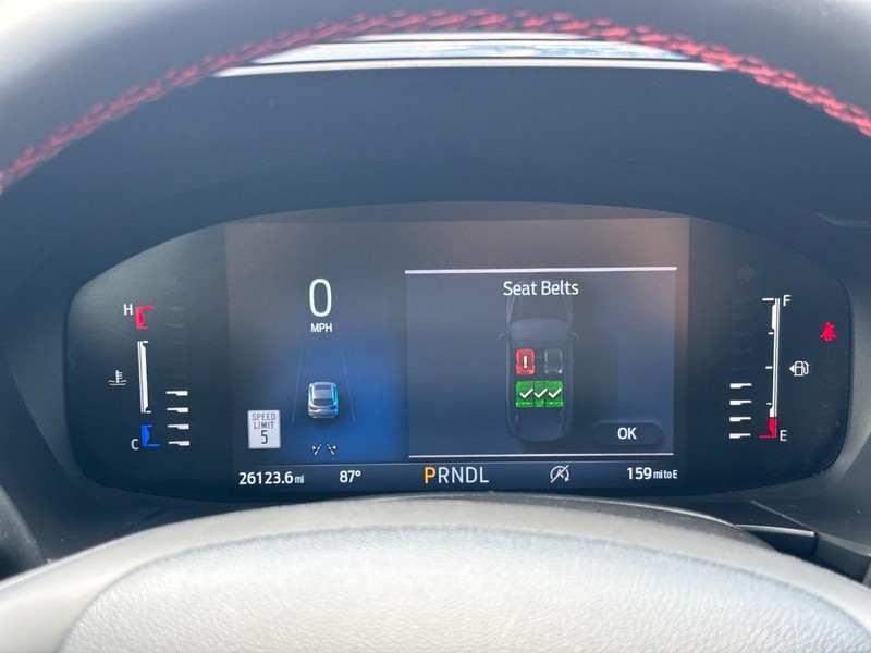Ford Escape Vehicle Full-screen Gallery Image 20