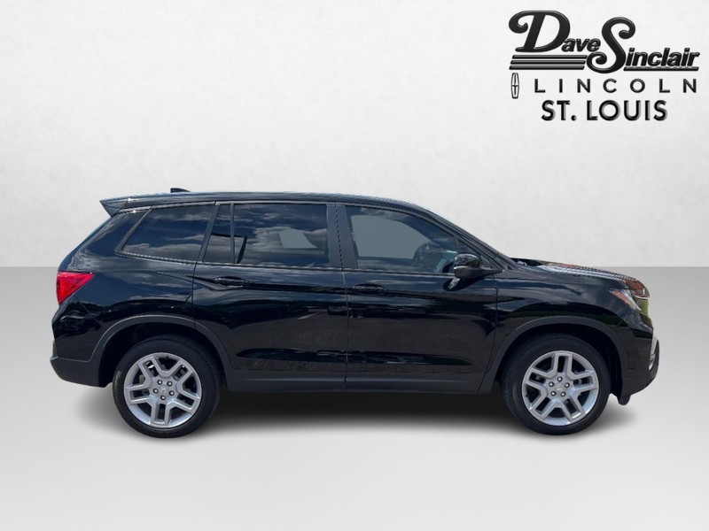 Honda Passport Vehicle Full-screen Gallery Image 02