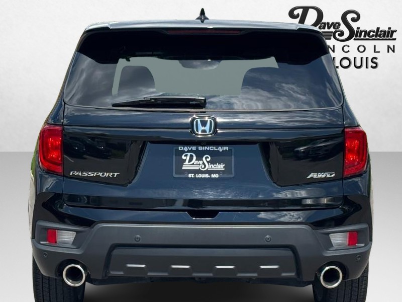 Honda Passport Vehicle Full-screen Gallery Image 04