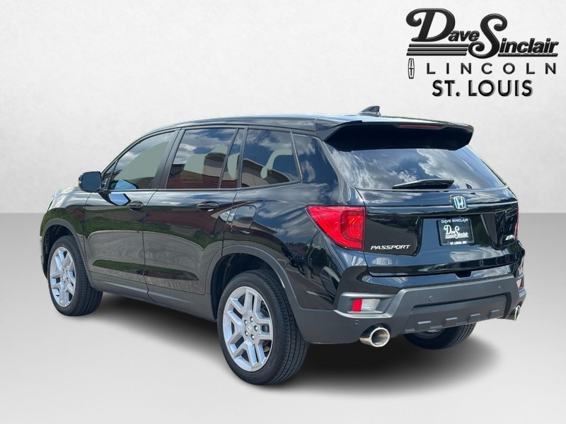Honda Passport Vehicle Full-screen Gallery Image 05