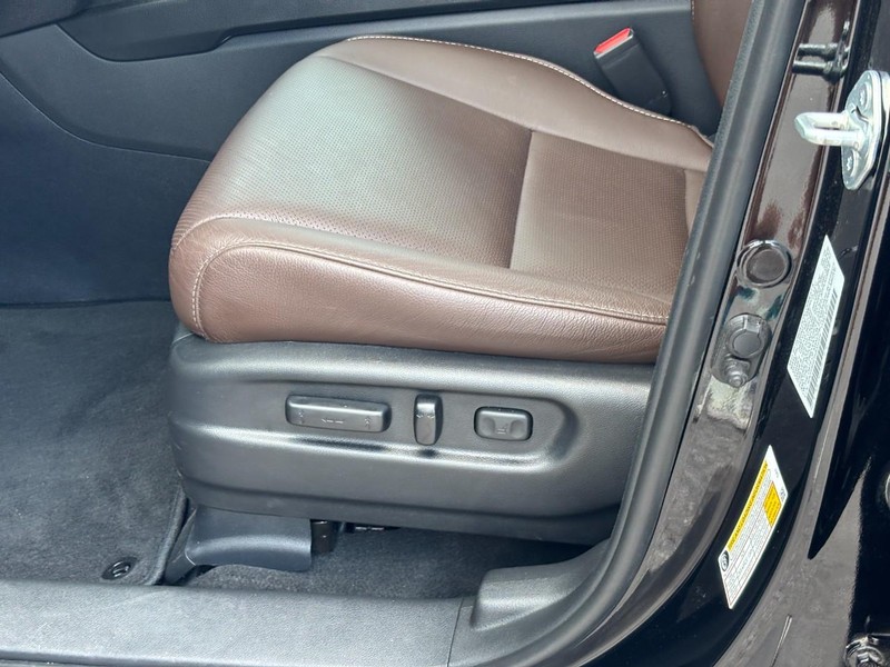 Honda Passport Vehicle Full-screen Gallery Image 16