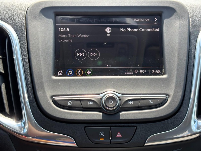 Chevrolet Equinox Vehicle Full-screen Gallery Image 20