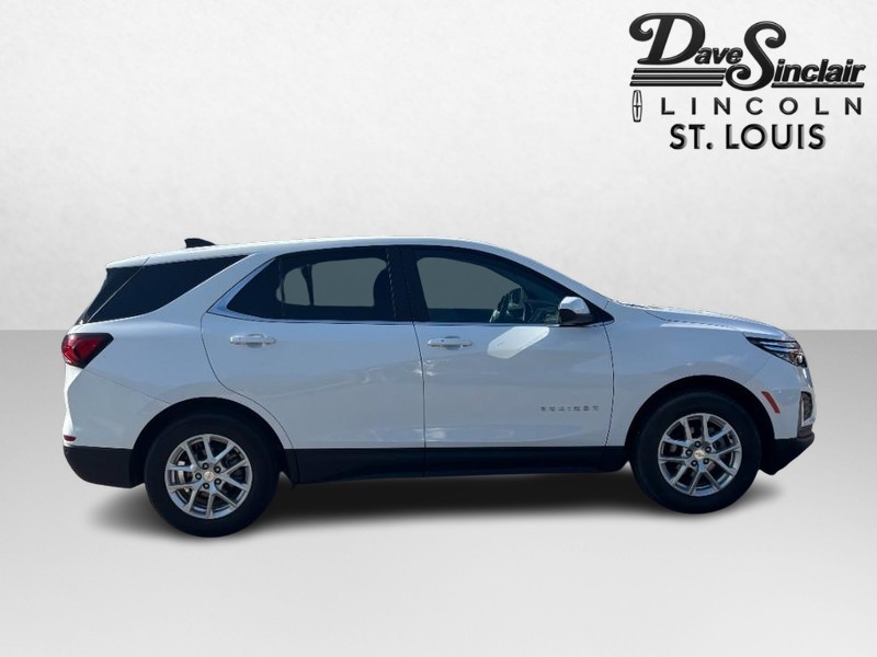 Chevrolet Equinox Vehicle Full-screen Gallery Image 02