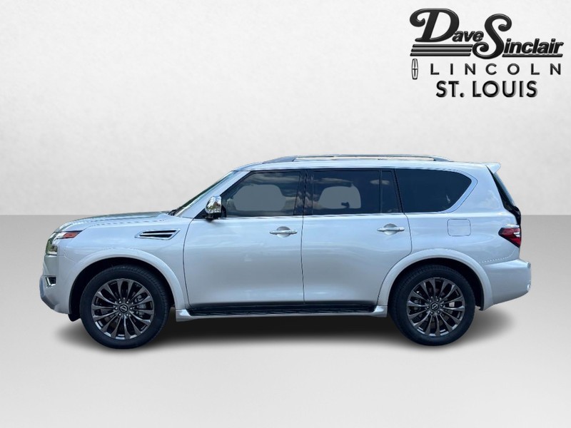 Nissan Armada Vehicle Full-screen Gallery Image 09