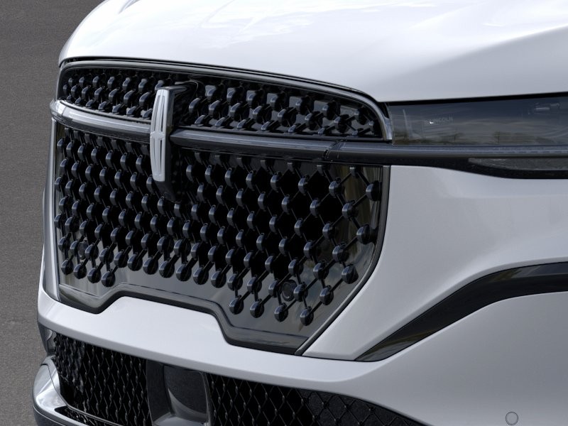 Lincoln Nautilus Vehicle Full-screen Gallery Image 18