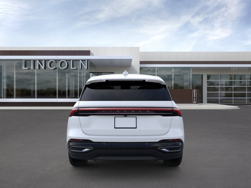 Lincoln Nautilus Vehicle Full-screen Gallery Image 05