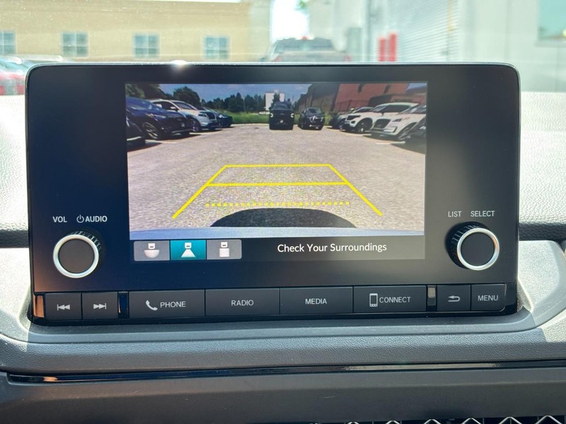 Honda Accord Sedan Vehicle Full-screen Gallery Image 22