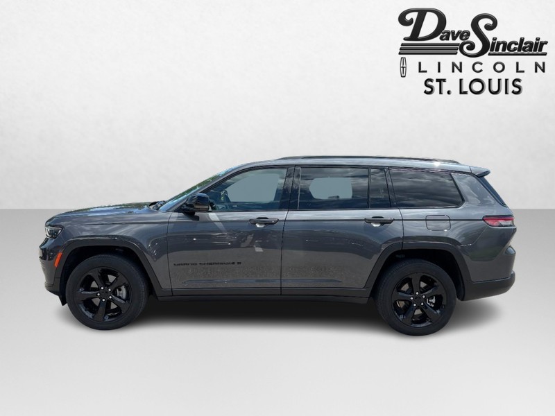 Jeep Grand Cherokee L Vehicle Full-screen Gallery Image 06
