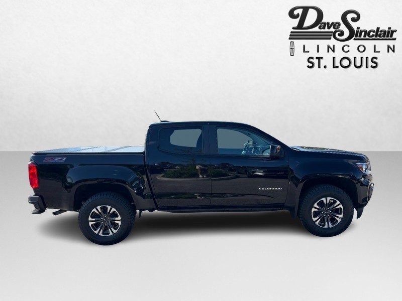 Chevrolet Colorado Vehicle Full-screen Gallery Image 02