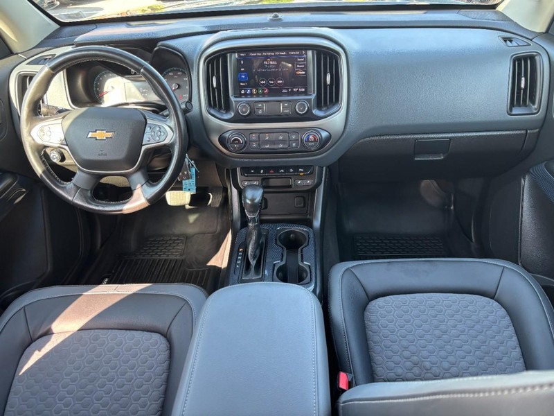 Chevrolet Colorado Vehicle Full-screen Gallery Image 14