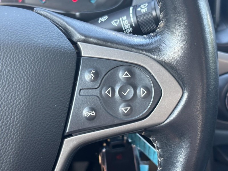 Chevrolet Colorado Vehicle Full-screen Gallery Image 19