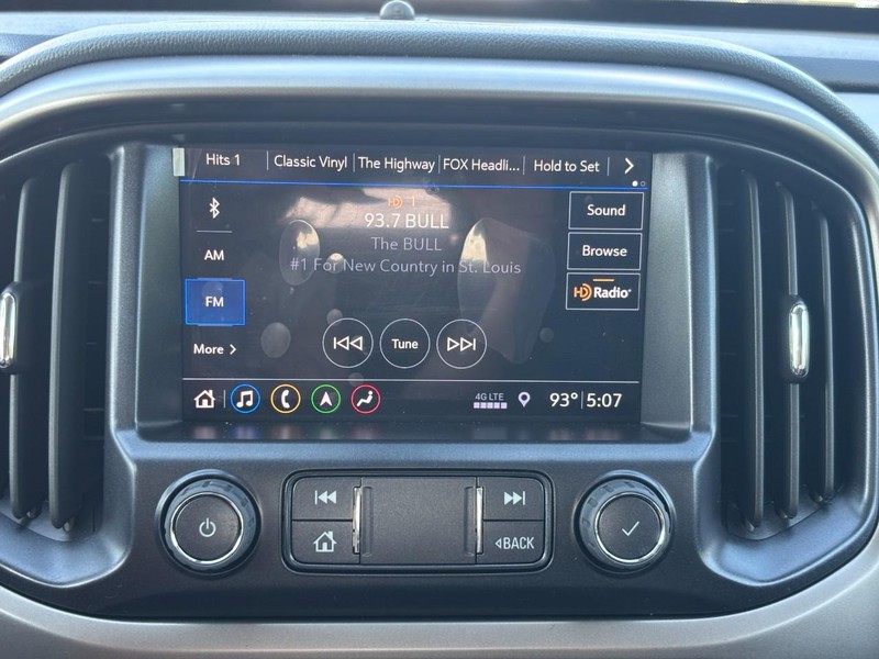 Chevrolet Colorado Vehicle Full-screen Gallery Image 21