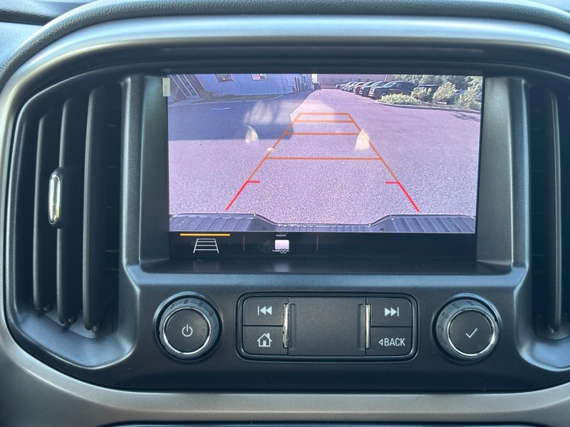 Chevrolet Colorado Vehicle Full-screen Gallery Image 22