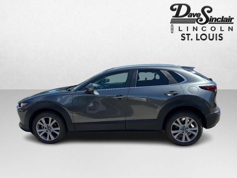 Mazda CX-30 Vehicle Full-screen Gallery Image 06