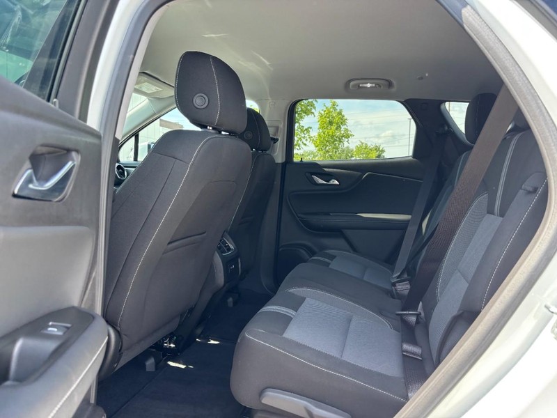 Chevrolet Blazer Vehicle Full-screen Gallery Image 11