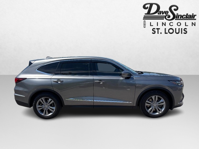 Acura MDX Vehicle Full-screen Gallery Image 02