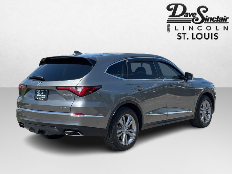Acura MDX Vehicle Full-screen Gallery Image 03